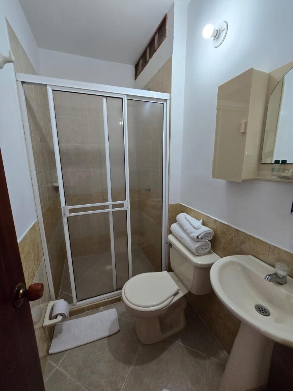 Ayenda Torre 2 Hotell Apartadó Eksteriør bilde